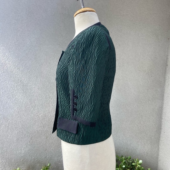 Dolce & Gabbana forest green black
Texture preppy jacket lined size Small or 40 - Picture 5 of 10